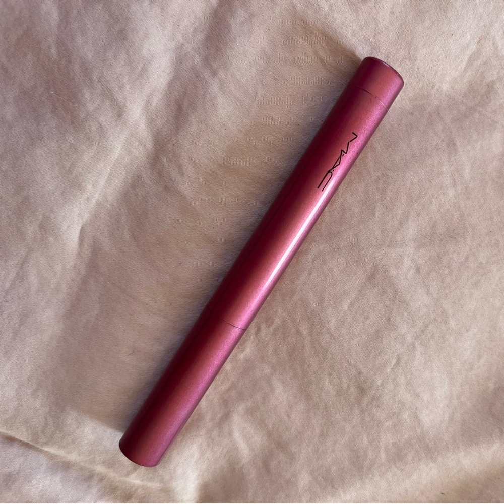 MAC red velvet shade stick